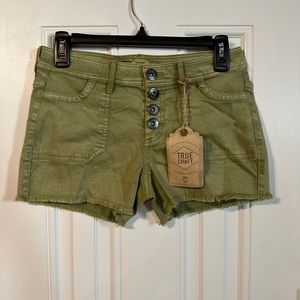 NWT juniors shorts
